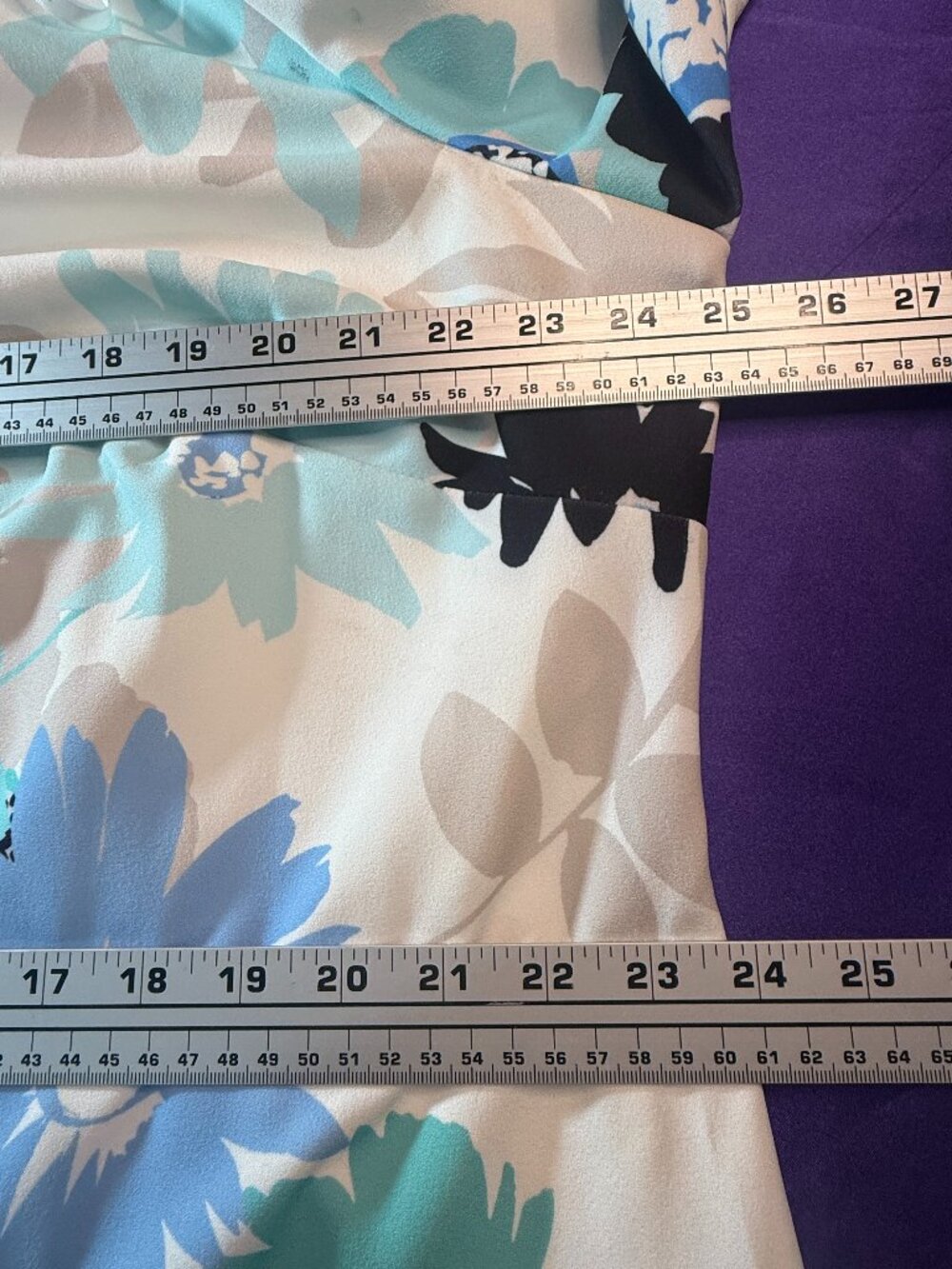 πCalvin Klein Oversized Blue & Teal Floral Pattern Dress with 3/4 Bell Sleeves - Picture 11 of 14